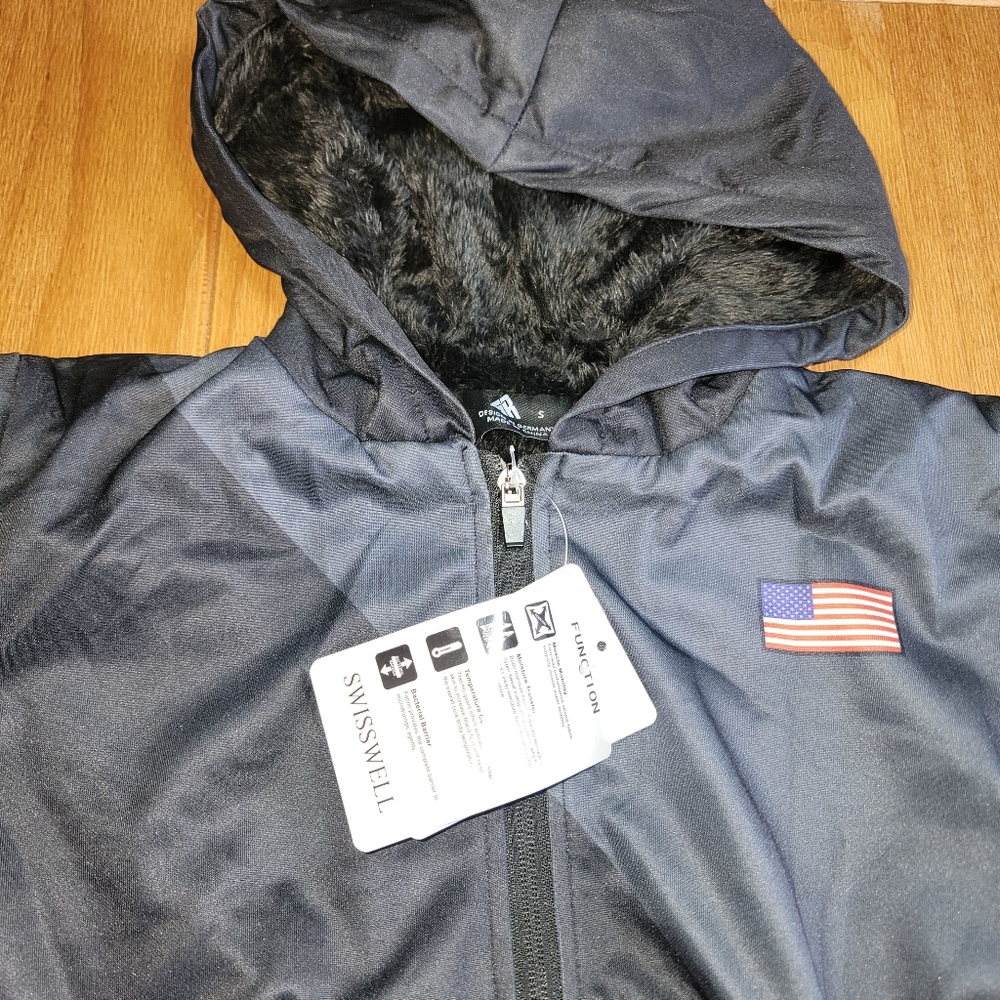 Swisswell Jacket - Size Small - Picture 8 of 8